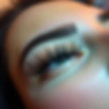 Traditional vs. Fast Fanning Lash Extensions Comparison between traditional lash extensions and fast fanning lash extensions.